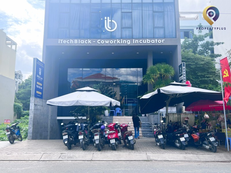 iTechBlack Building